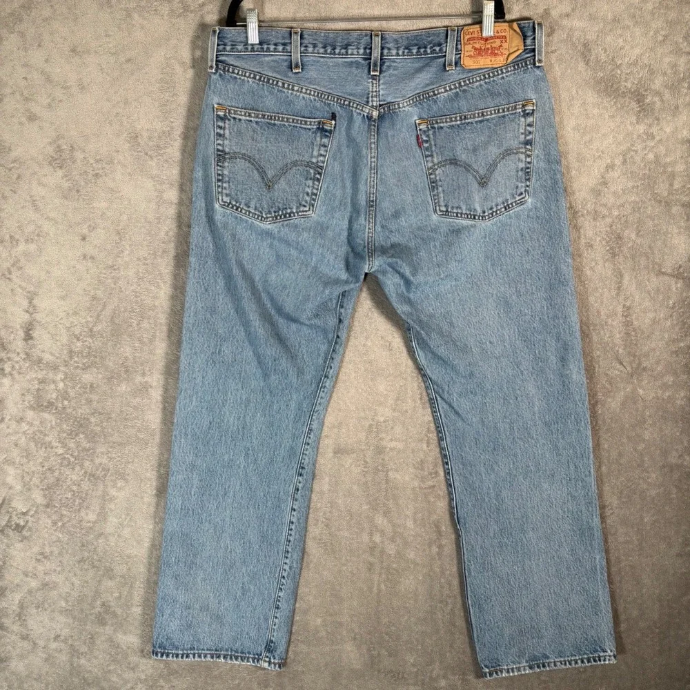 Vintage Levis 501 Mens 40x30 Light Wash Blue Denim Button Fly Jeans Y2K